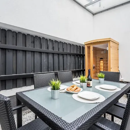 Bpr Elite - Sky Terrace Apartment