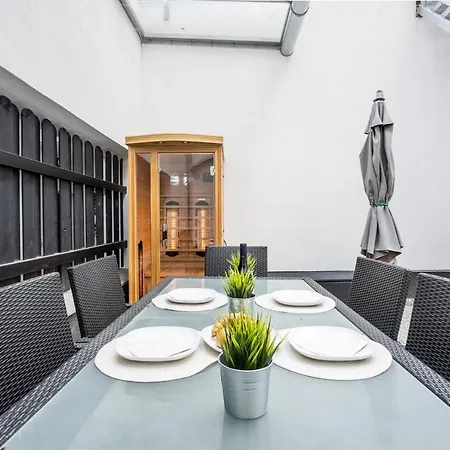 Bpr Elite - Sky Terrace Apartment *