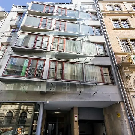 Bpr Elite - Sky Terrace Apartment *